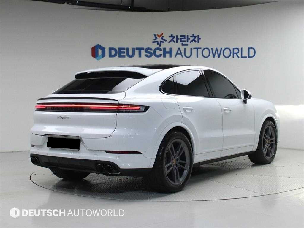 Porsche Cayenne — photo 02