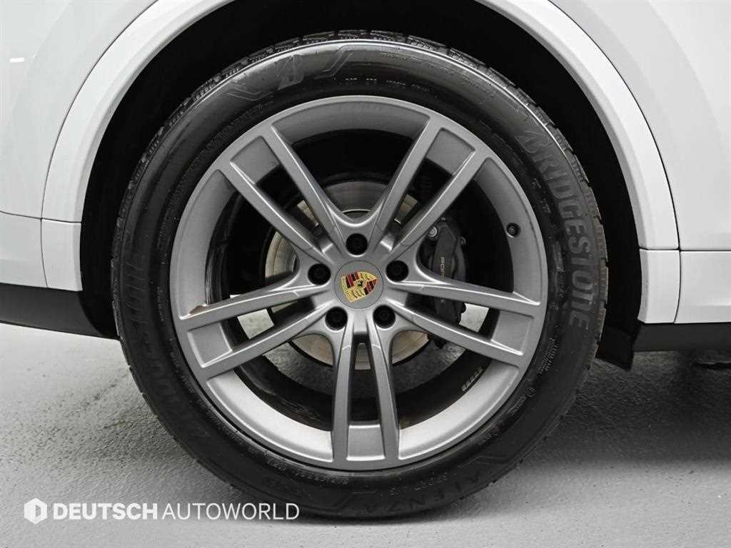 Porsche Cayenne — photo 05