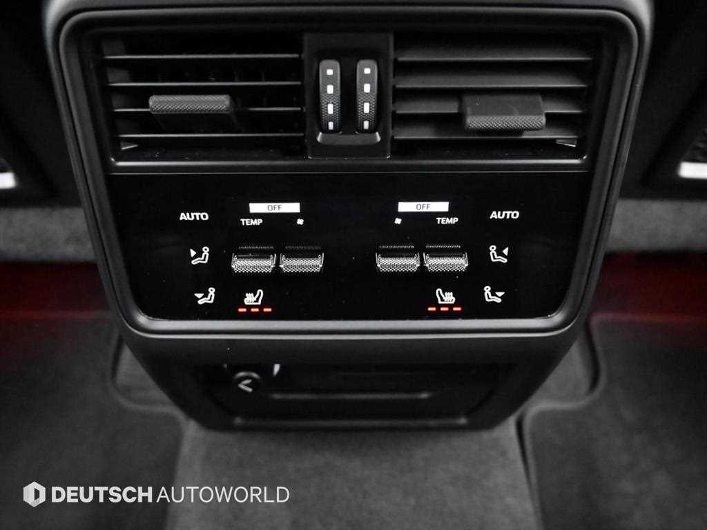 Porsche Cayenne — photo 16