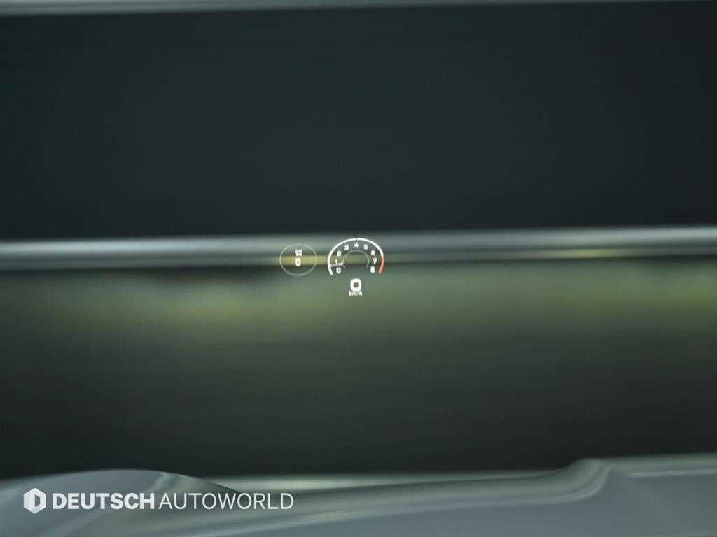 Porsche Cayenne — photo 17
