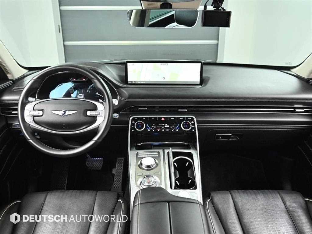 Genesis GV80 — photo 07