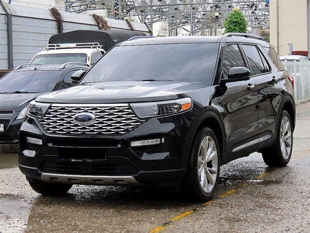 Ford Explorer — photo 02
