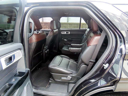 Ford Explorer — photo 06