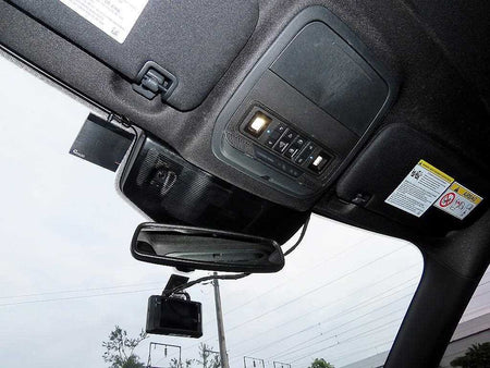 Ford Explorer — photo 14