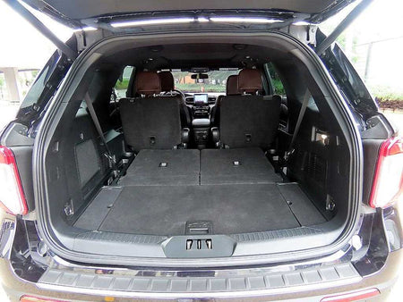 Ford Explorer — photo 17