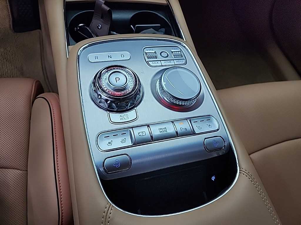 Genesis G90 — photo 08