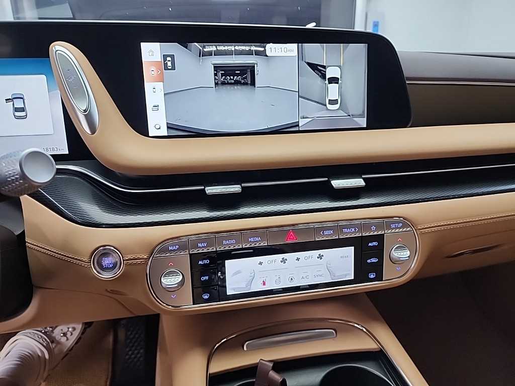 Genesis G90 — photo 10