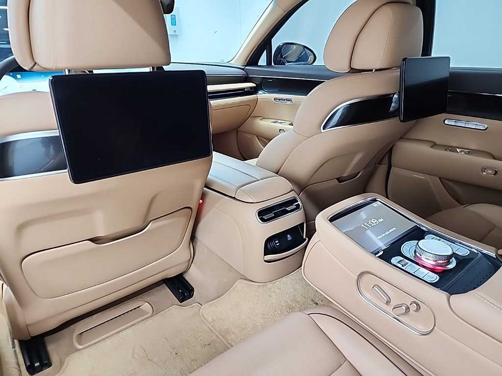 Genesis G90 — photo 14