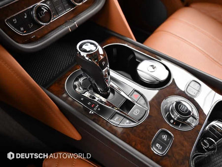 Bentley Bentayga — photo 09