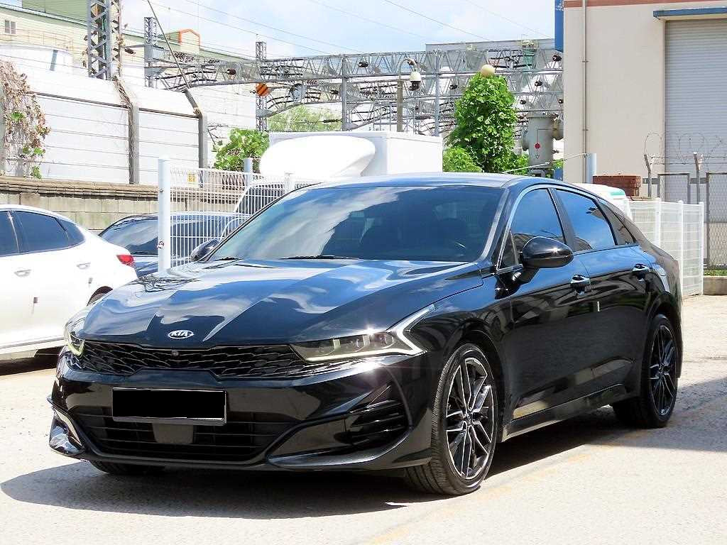 Kia K5 — photo 02