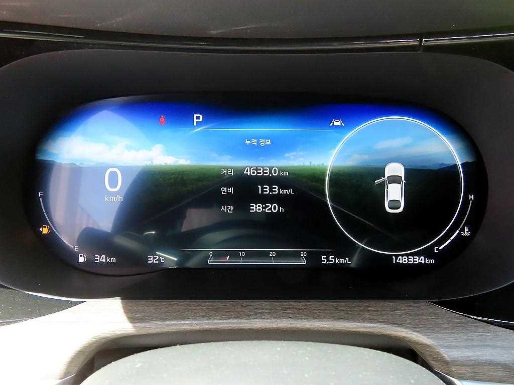 Kia K5 — photo 09