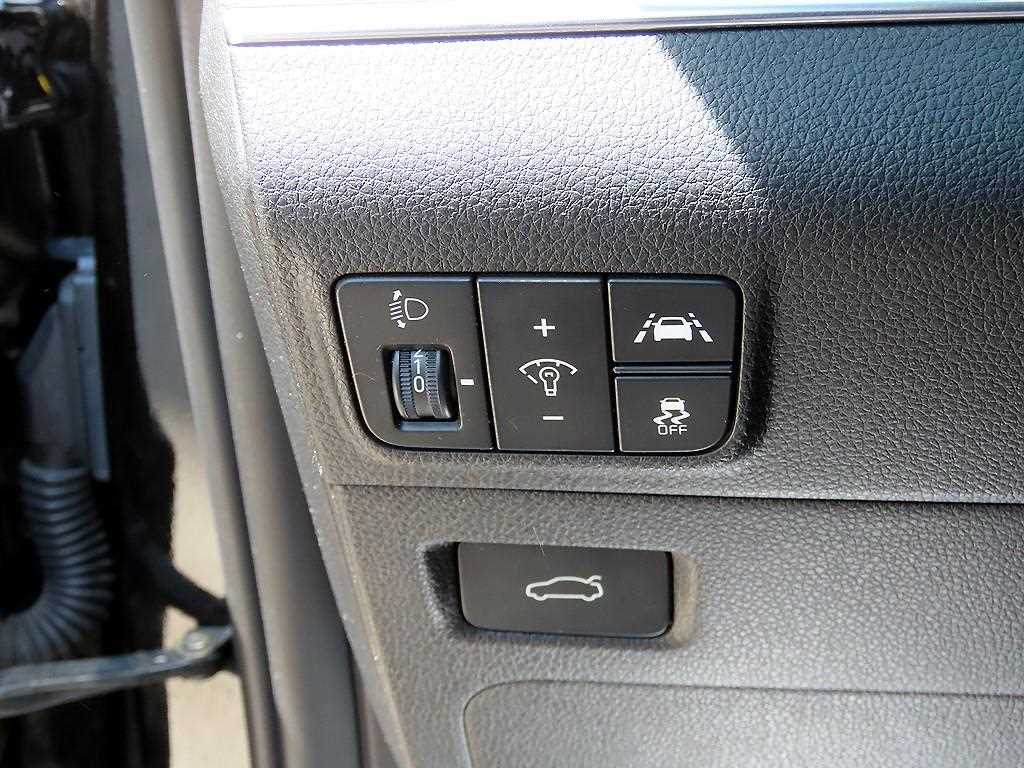 Kia K5 — photo 12