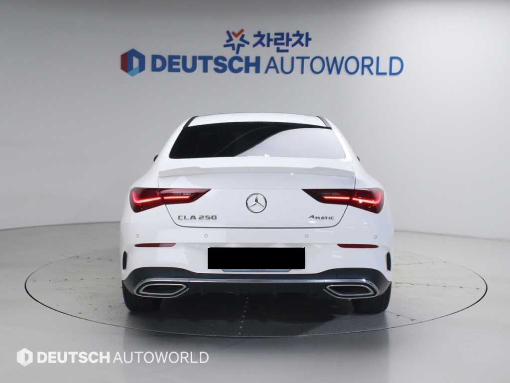 Mercedes-Benz CLA-Class — photo 04