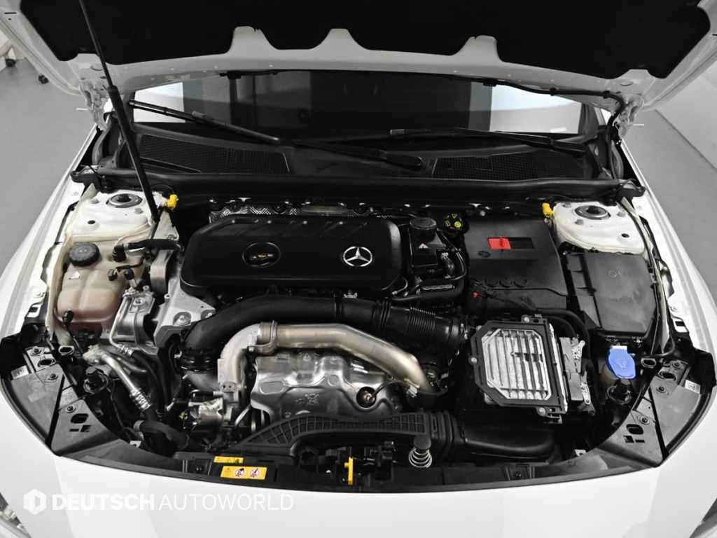 Mercedes-Benz CLA-Class — photo 06