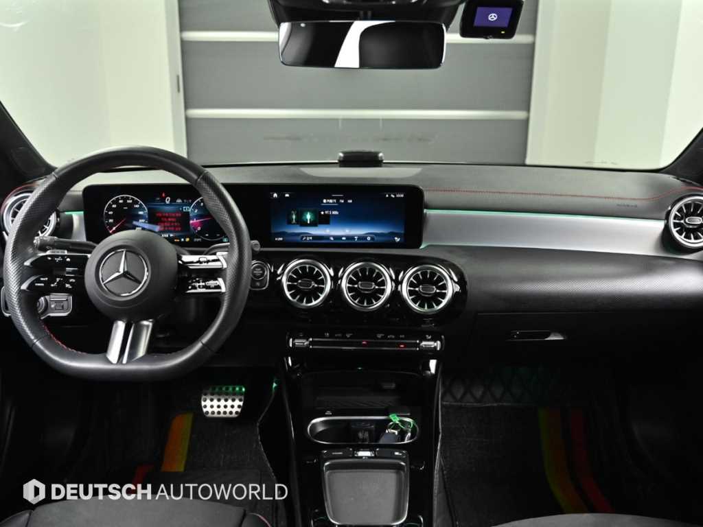 Mercedes-Benz CLA-Class — photo 07