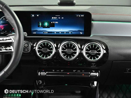 Mercedes-Benz CLA-Class — photo 14