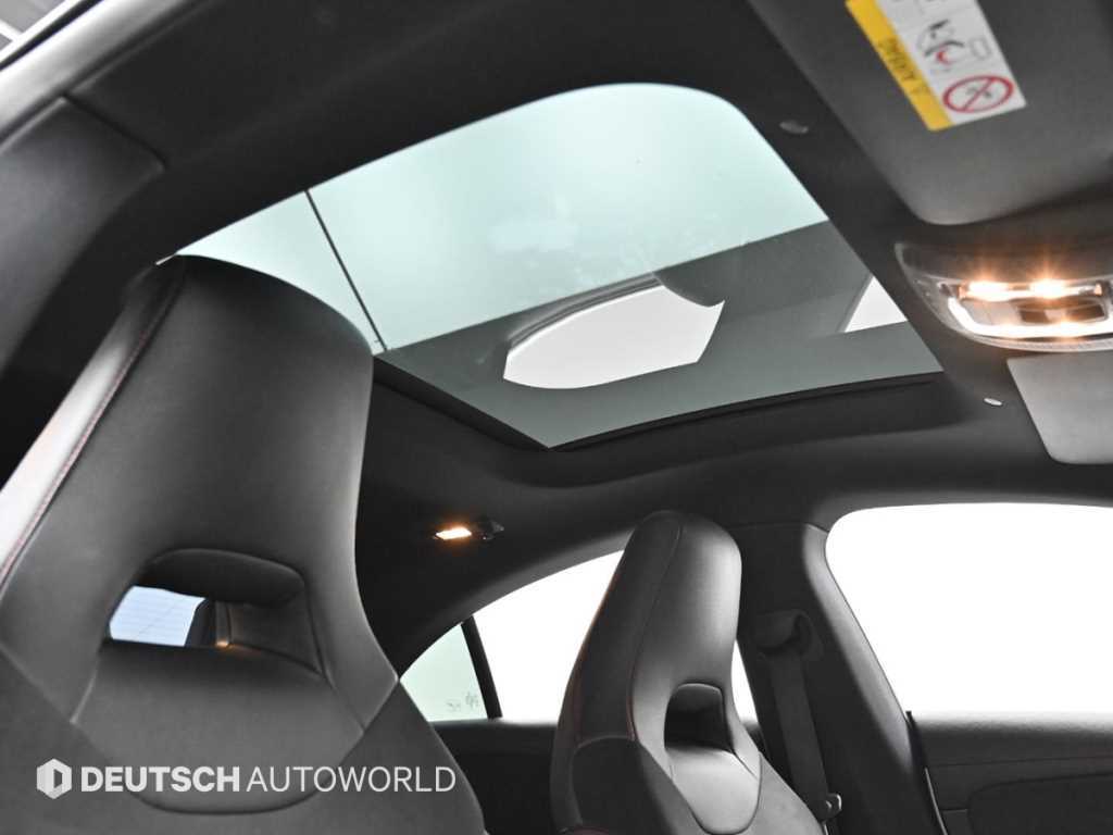 Mercedes-Benz CLA-Class — photo 18