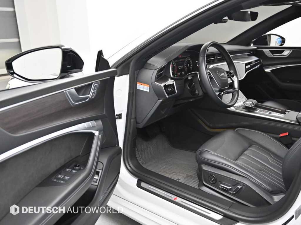 Audi A7 — photo 11