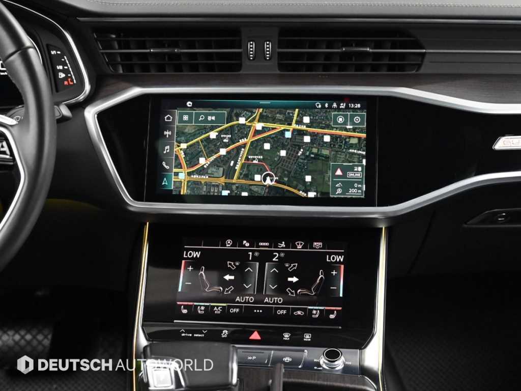 Audi A7 — photo 14