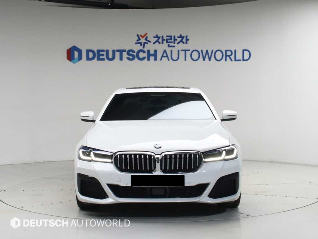 BMW 5-Series — photo 03