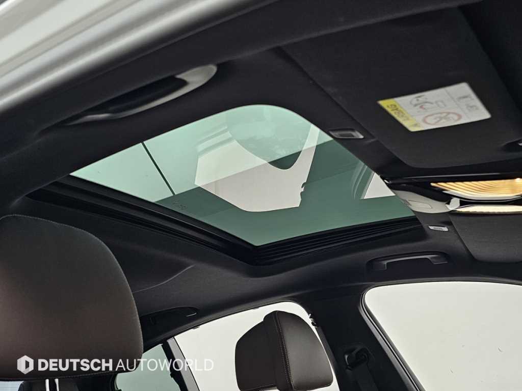 BMW 5-Series — photo 18