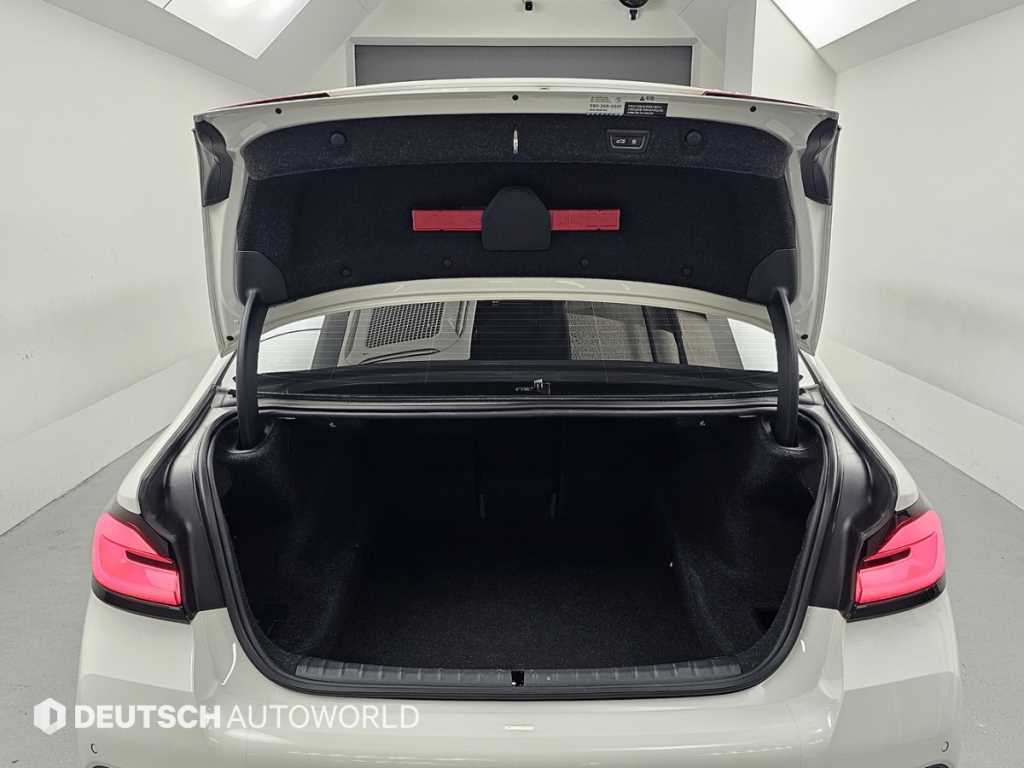 BMW 5-Series — photo 19