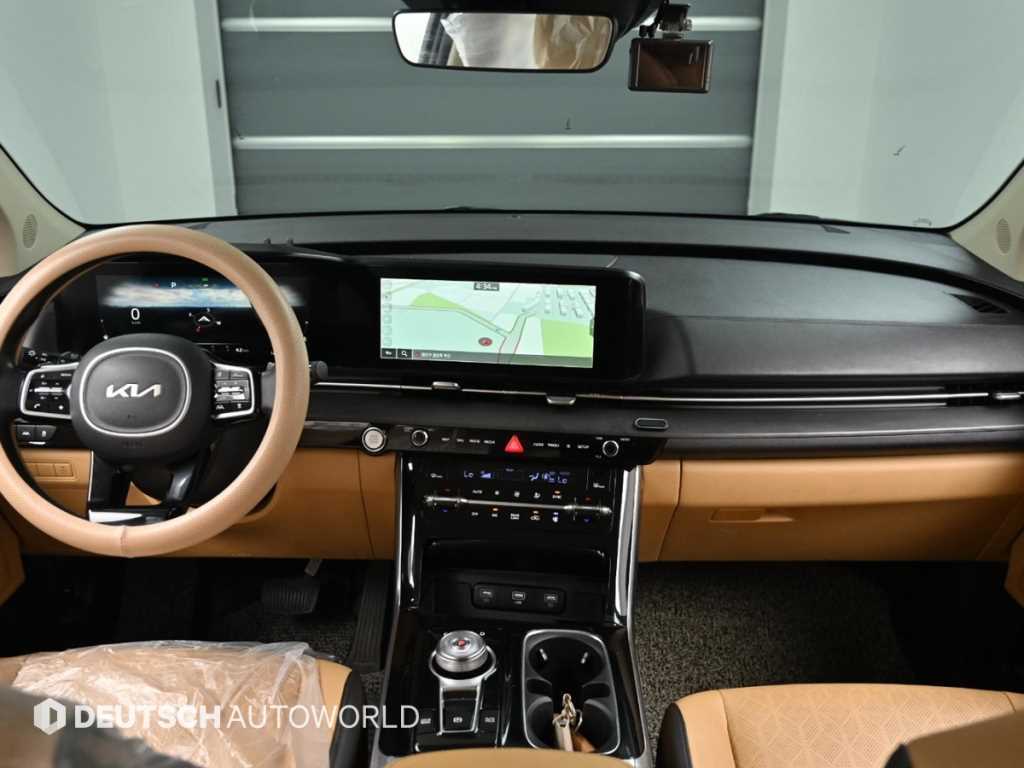 Kia Carnival — photo 07