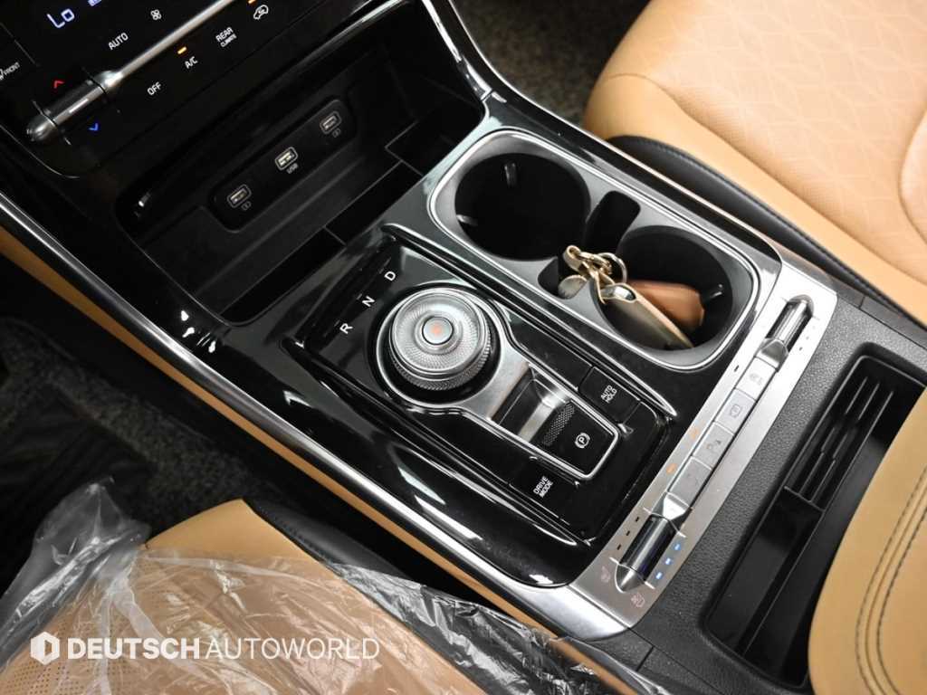 Kia Carnival — photo 09