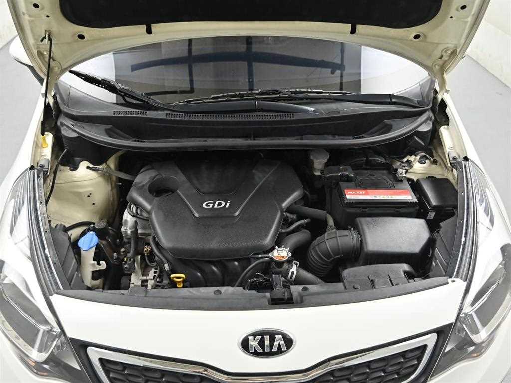 Kia pride — photo 06