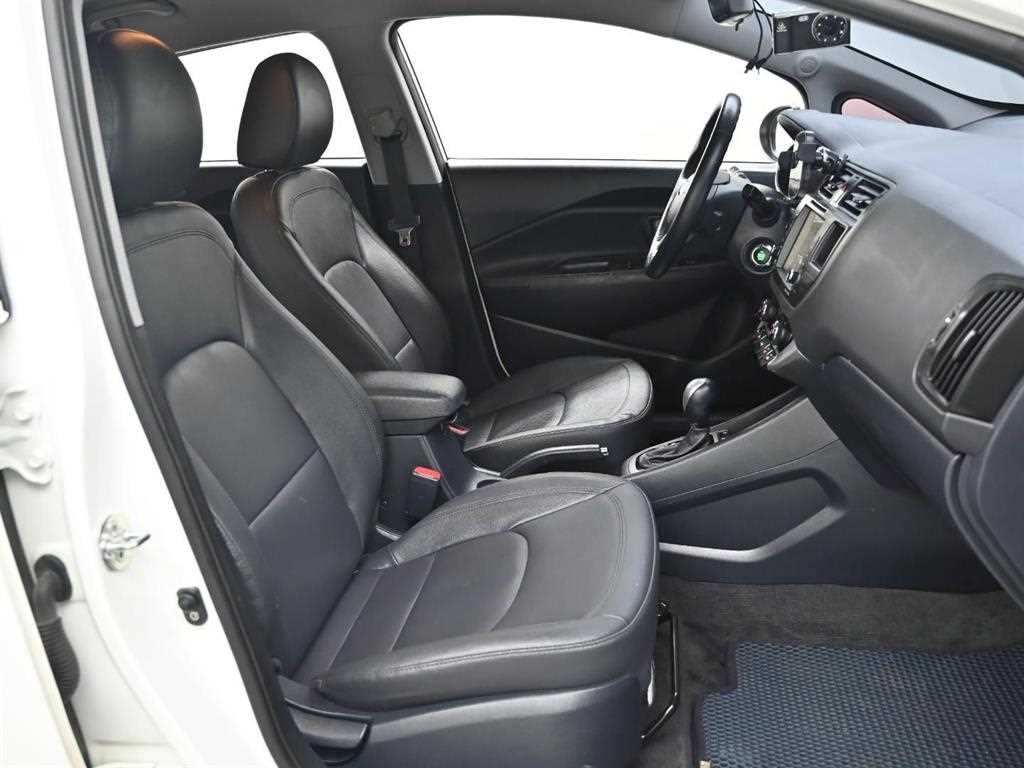 Kia pride — photo 10