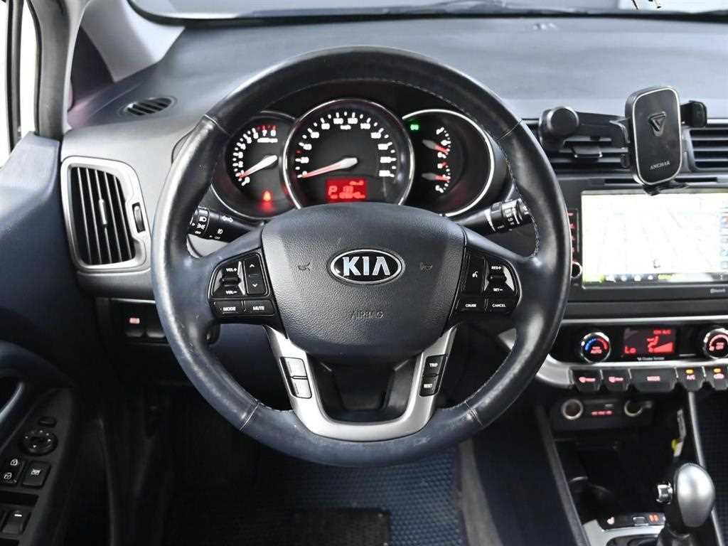 Kia pride — photo 13
