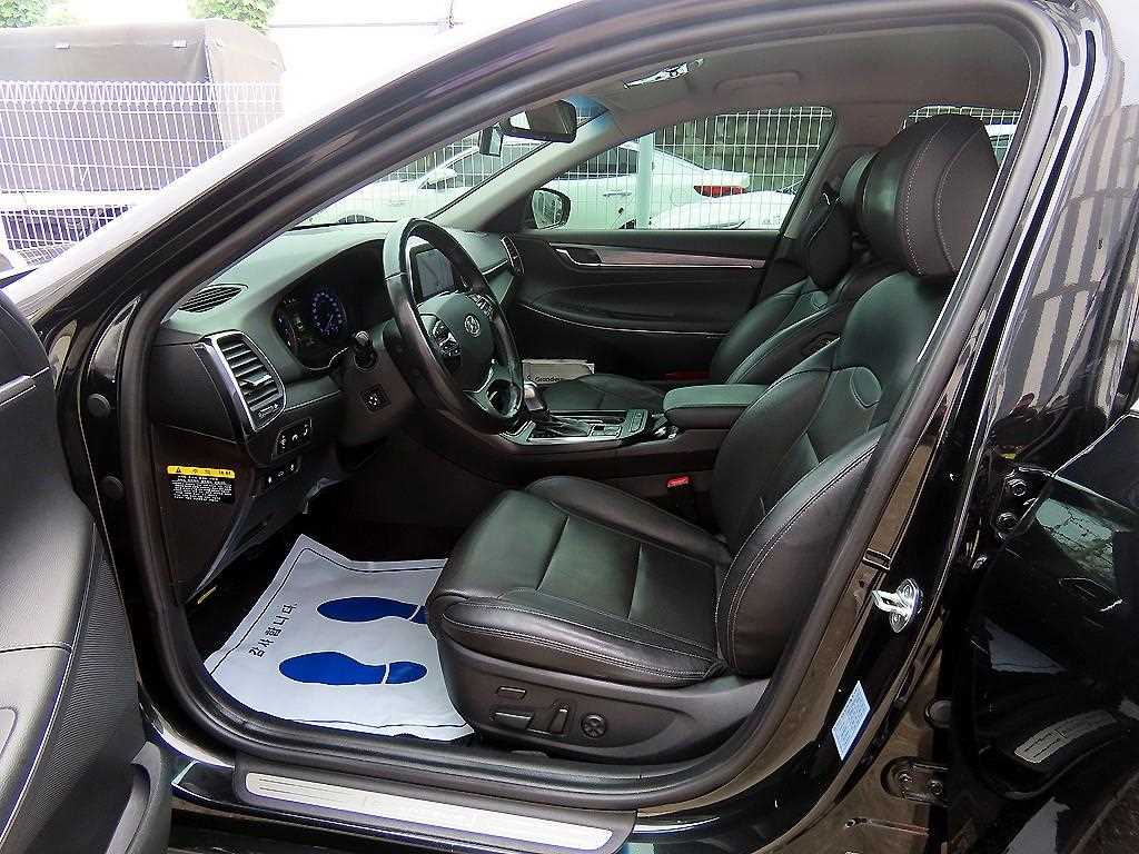 Hyundai Grandeur — photo 05
