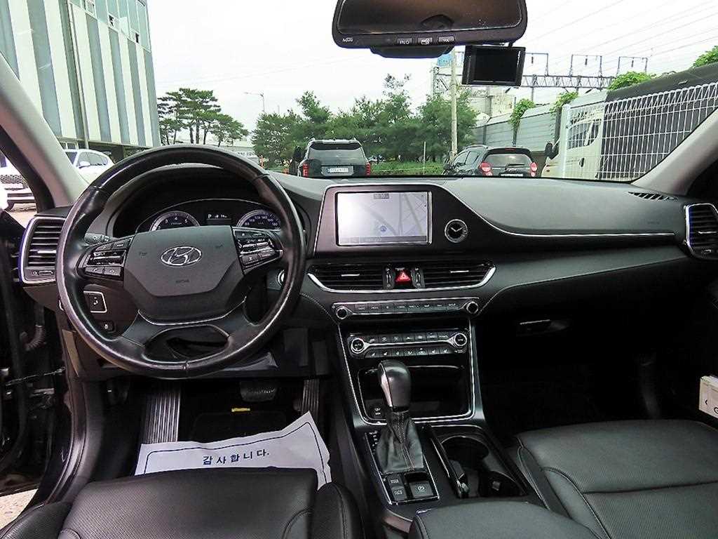 Hyundai Grandeur — photo 07