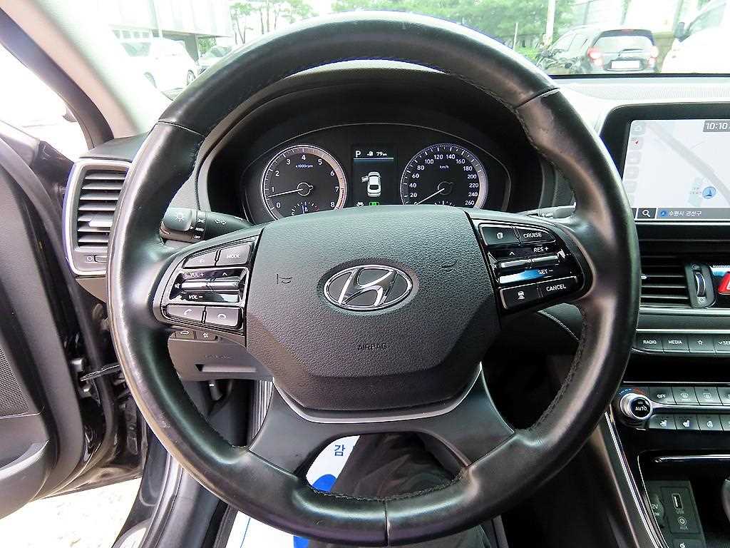 Hyundai Grandeur — photo 08