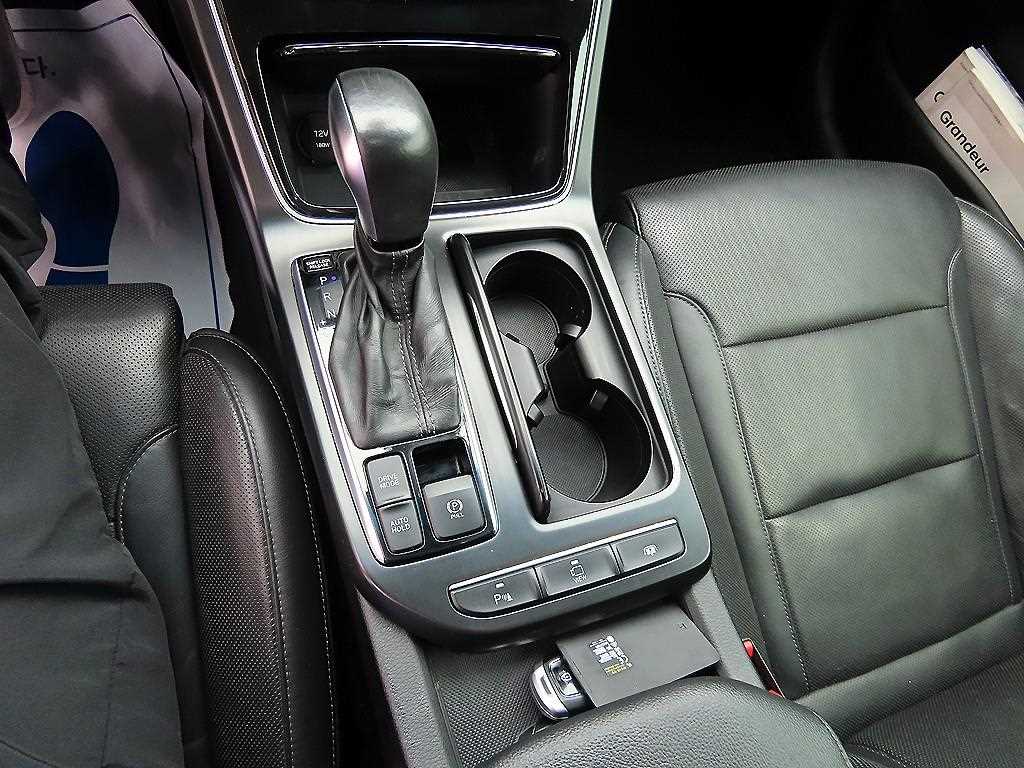 Hyundai Grandeur — photo 10