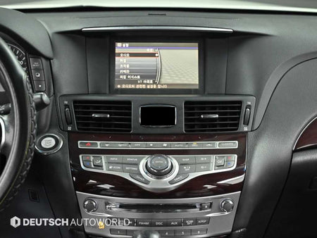 Infiniti M — photo 14