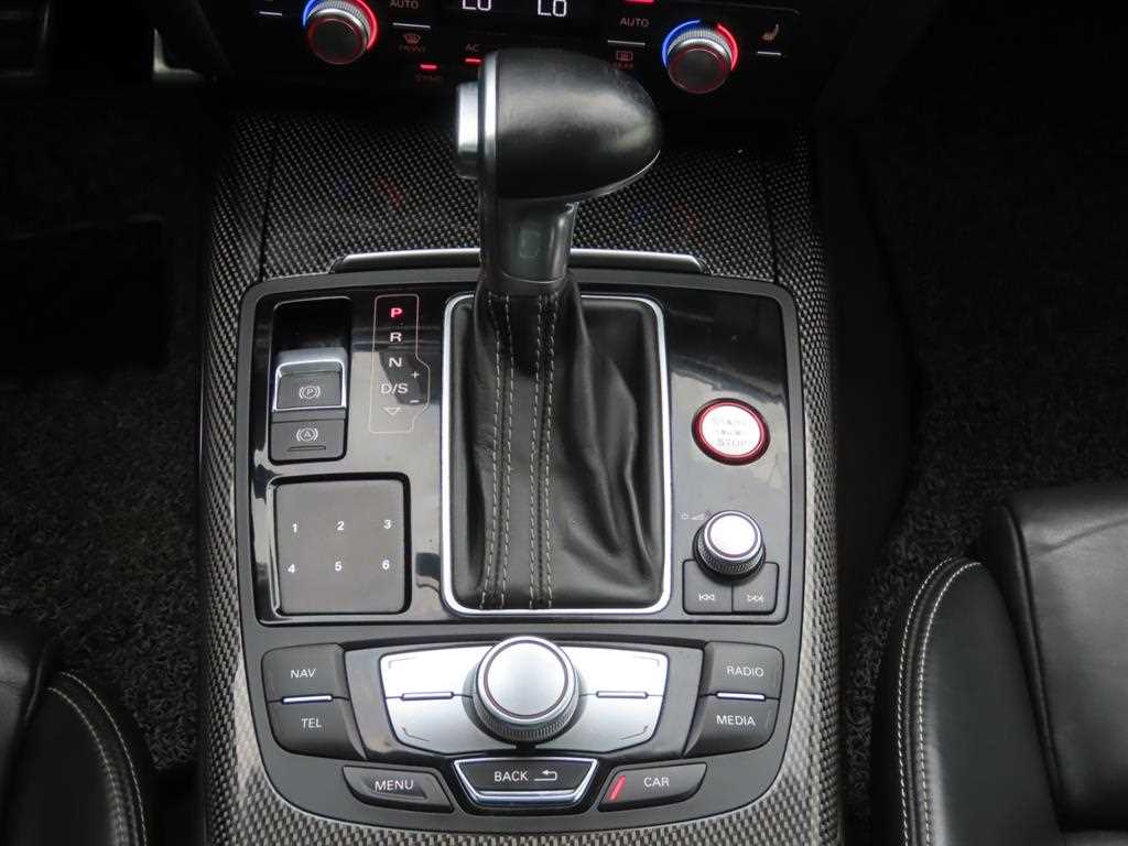 Audi S7 — photo 12