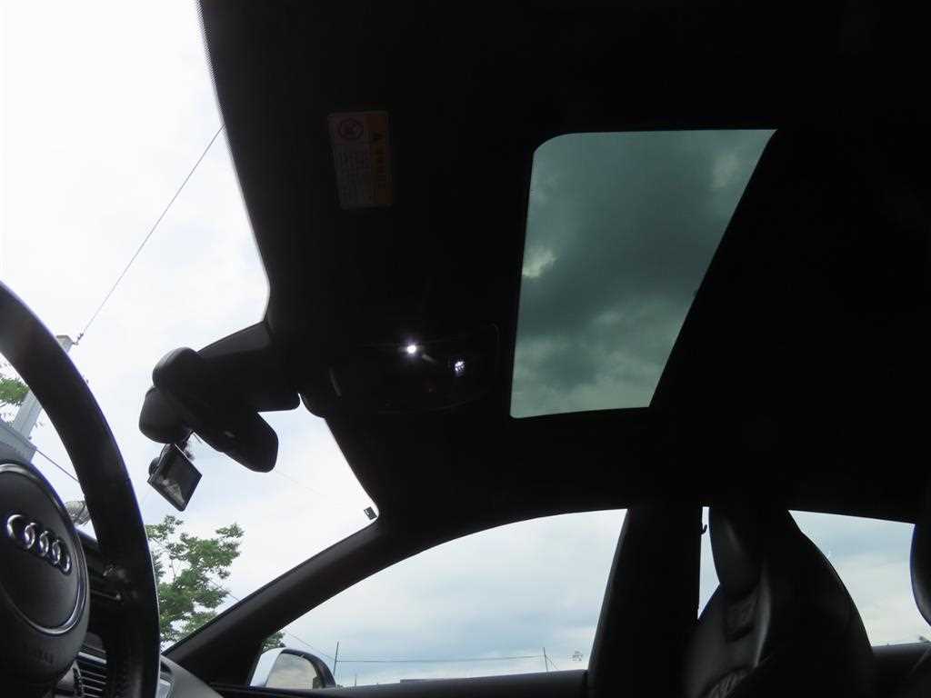 Audi S7 — photo 17