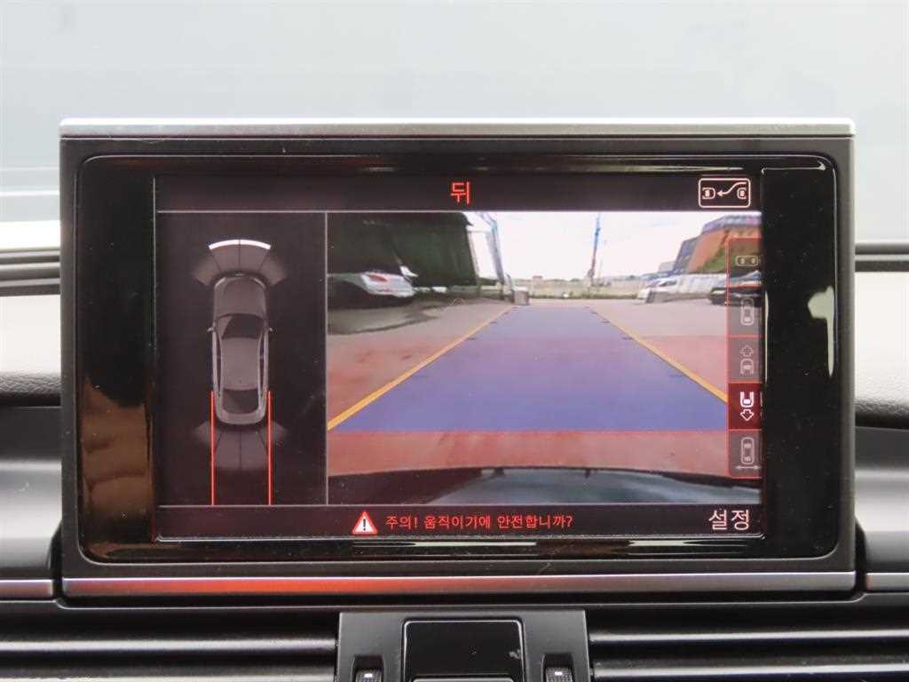 Audi S7 — photo 19