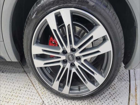 Audi SQ5 — photo 15