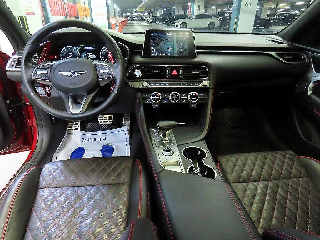 Genesis G70 — photo 10