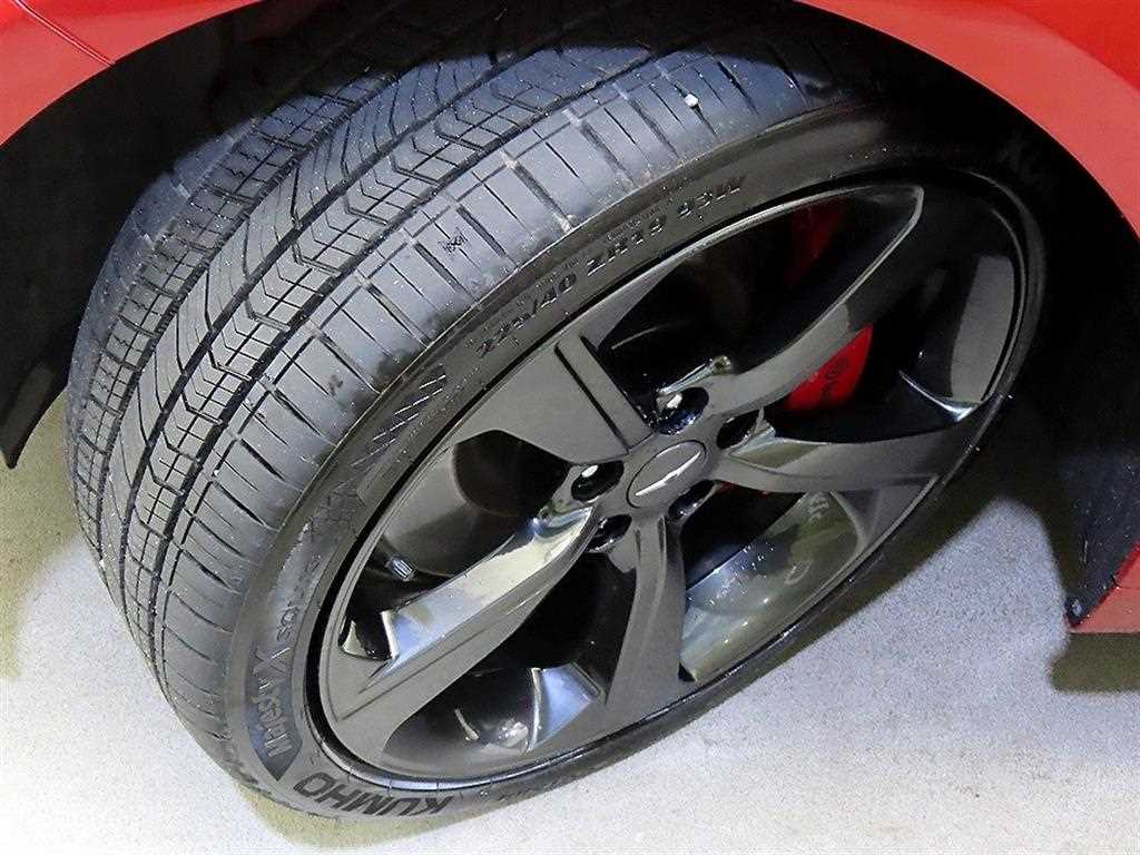 Genesis G70 — photo 20