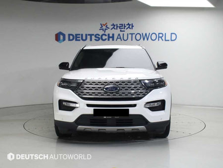 Ford Explorer — photo 03