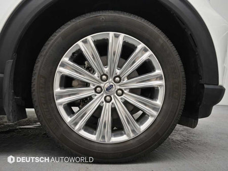 Ford Explorer — photo 05