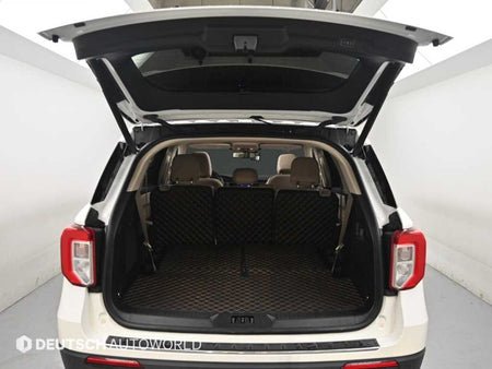Ford Explorer — photo 19