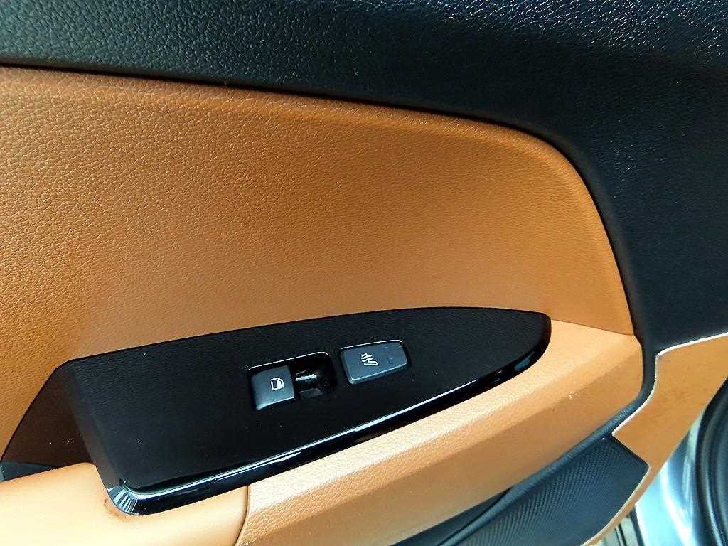 Kia Sportage — photo 14