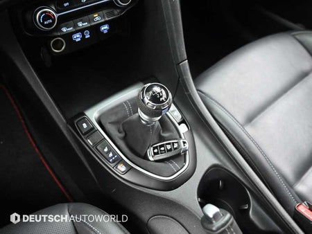 Hyundai Veloster — photo 09