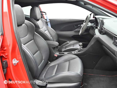 Hyundai Veloster — photo 10