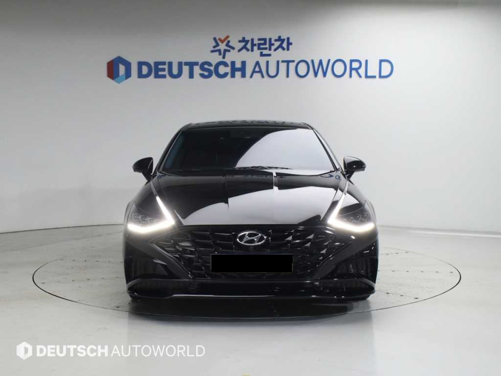Hyundai Sonata — photo 03