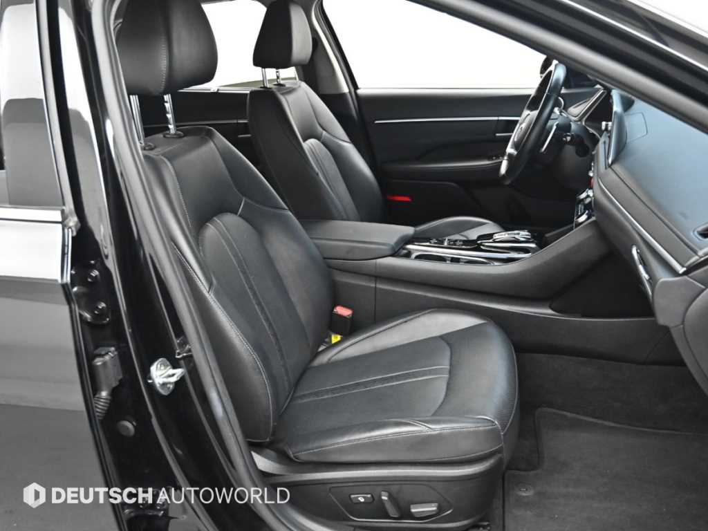 Hyundai Sonata — photo 10